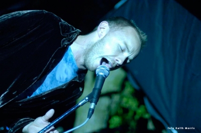 Fare clic per aumentare Singing in the rain - voce e canto dal pop, al folk, al musical